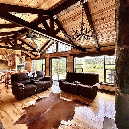 The Lodge At Devils Tower